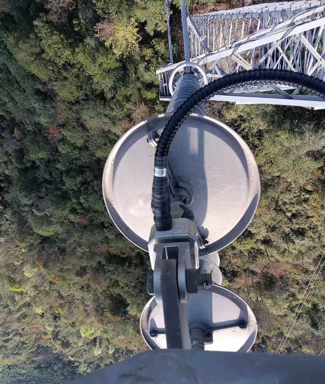 江苏电力公司：输电线路等值覆冰在线监测装置如何化解输电难题