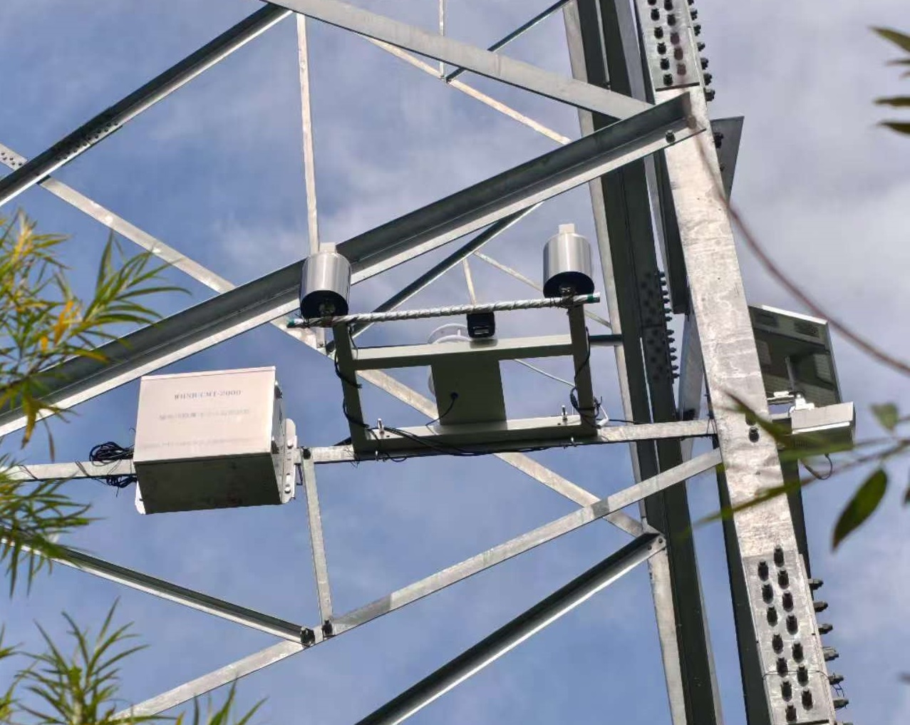 输电线路导线模拟覆冰在线监测装置