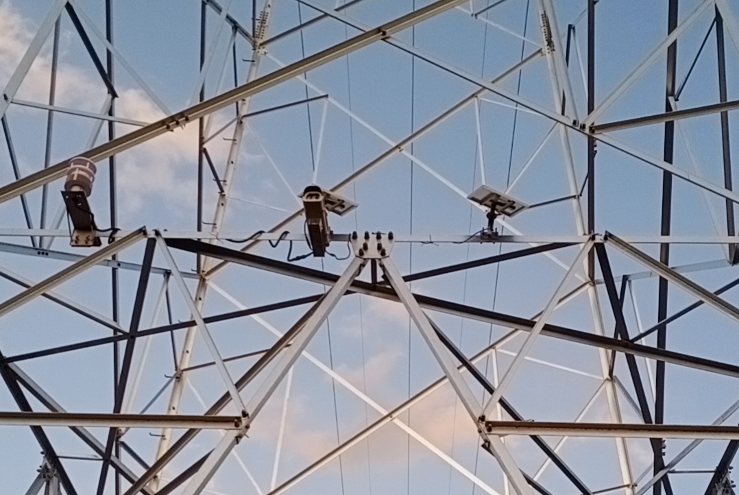 深圳特力康输电线路微气象在线监测装置.jpg