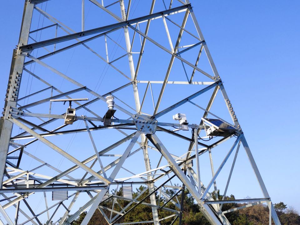 内蒙输电新突破：特力康多目监控装置筑牢安全防线