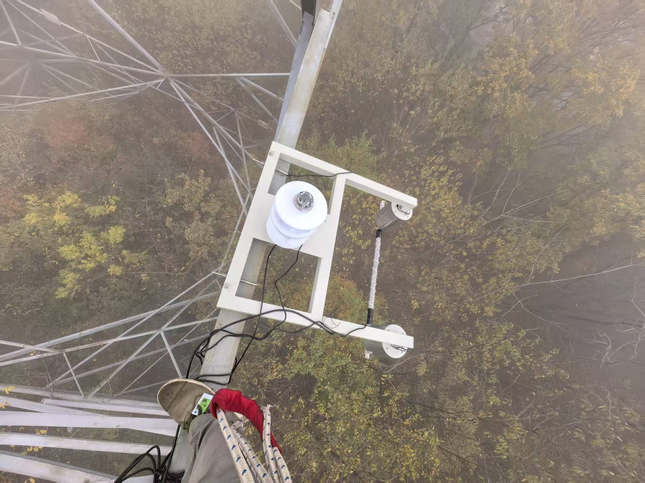 未冰先防 精准预判——特力康模拟覆冰装置守护辽宁电网寒冬生命线