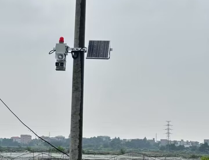 太阳能限高报警装置