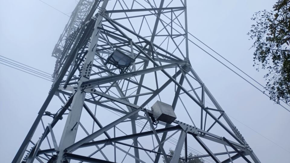 特力康多参量杆塔监测装置