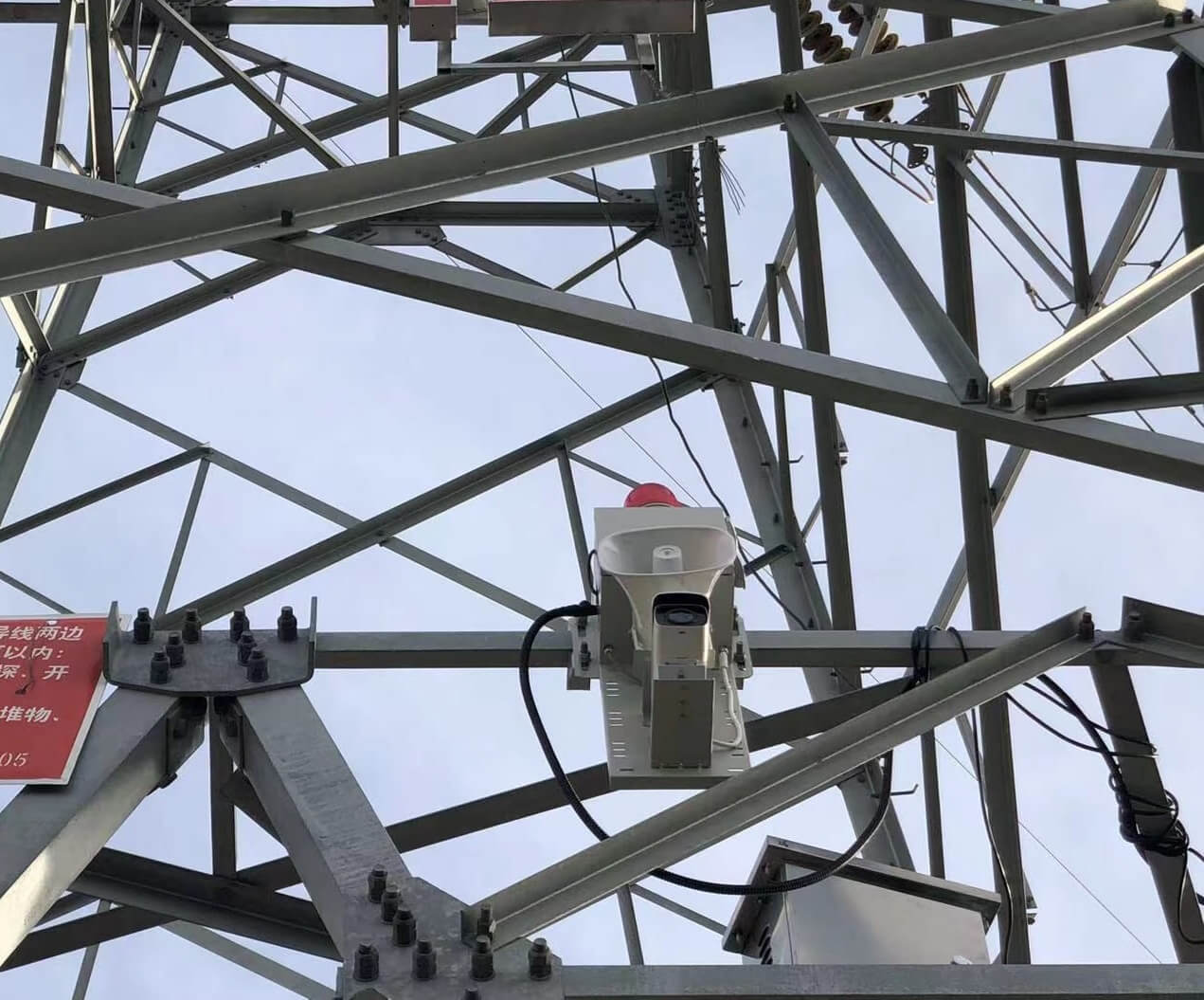 特力康镭射激光防外破预警装置,赋能甘肃送变电运维升级